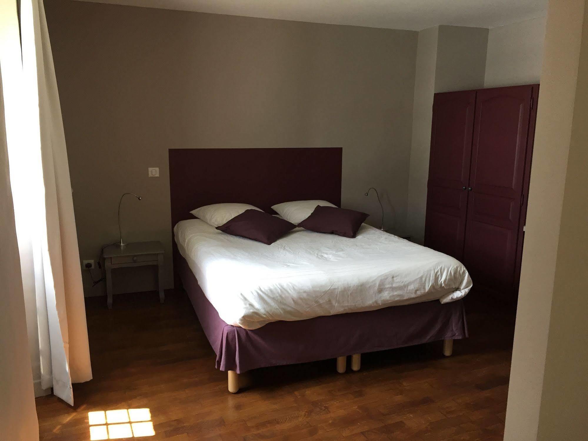Domaine De La Pomme Hotel Trets Zewnętrze zdjęcie