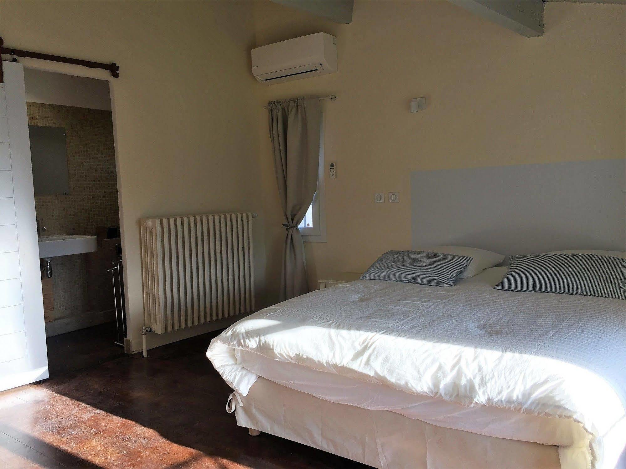 Domaine De La Pomme Hotel Trets Zewnętrze zdjęcie