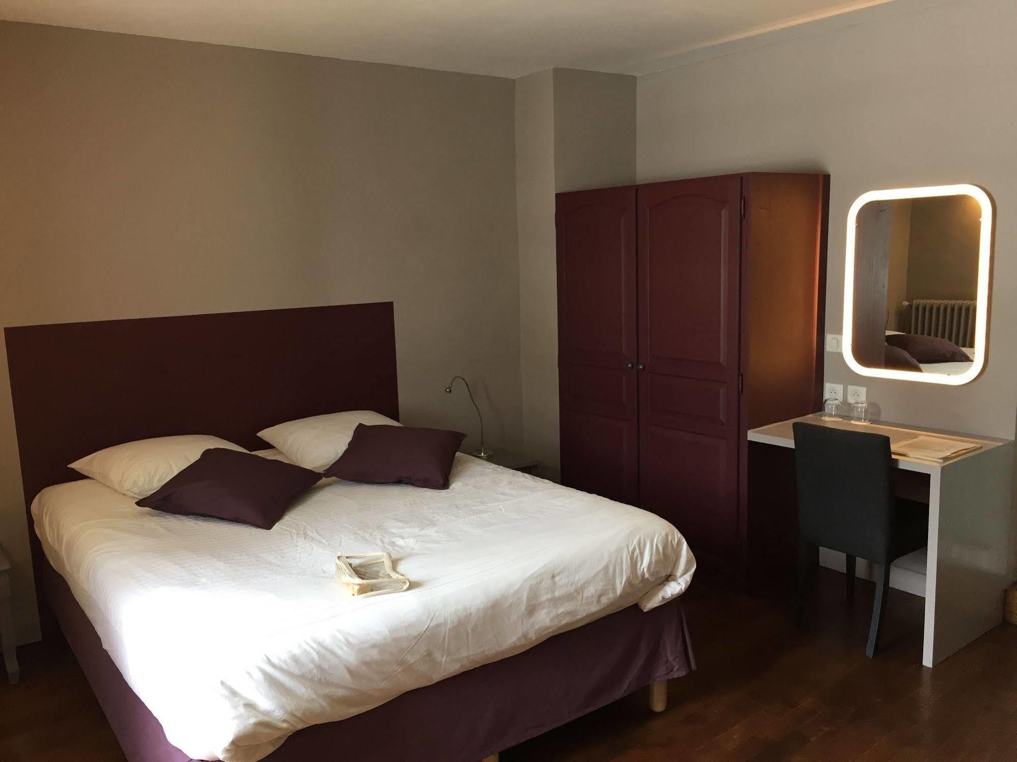 Domaine De La Pomme Hotel Trets Zewnętrze zdjęcie